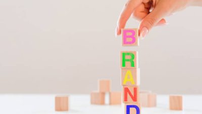Membangun brand