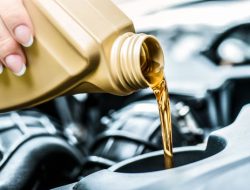 Jenis Oli yang Tepat untuk Mesin Mobil dan Cara Menggantinya