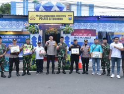 Kapolres Situbondo dan Dandim Beri Dukungan Moril dengan Bingkisan Lebaran di Pos Pam Mudik