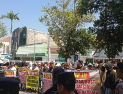LSM Sitijenar dan Ratusan Warga Desak Penutupan Stockpile Banyuglugur